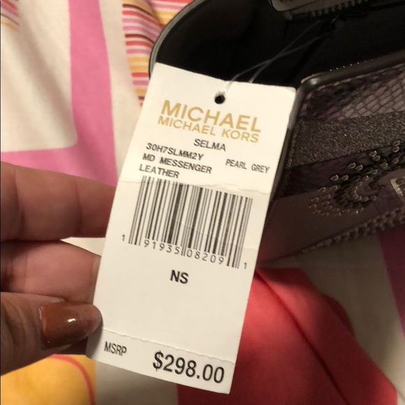 AUTHENTIC Brand new MICHAEL KORS SELMA - Picture 3 of 8